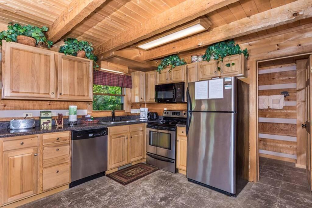 View! Private! Hot Tub,Pool Table,Fireplace,Relax! เซอเวียร์วีล ภายนอก รูปภาพ